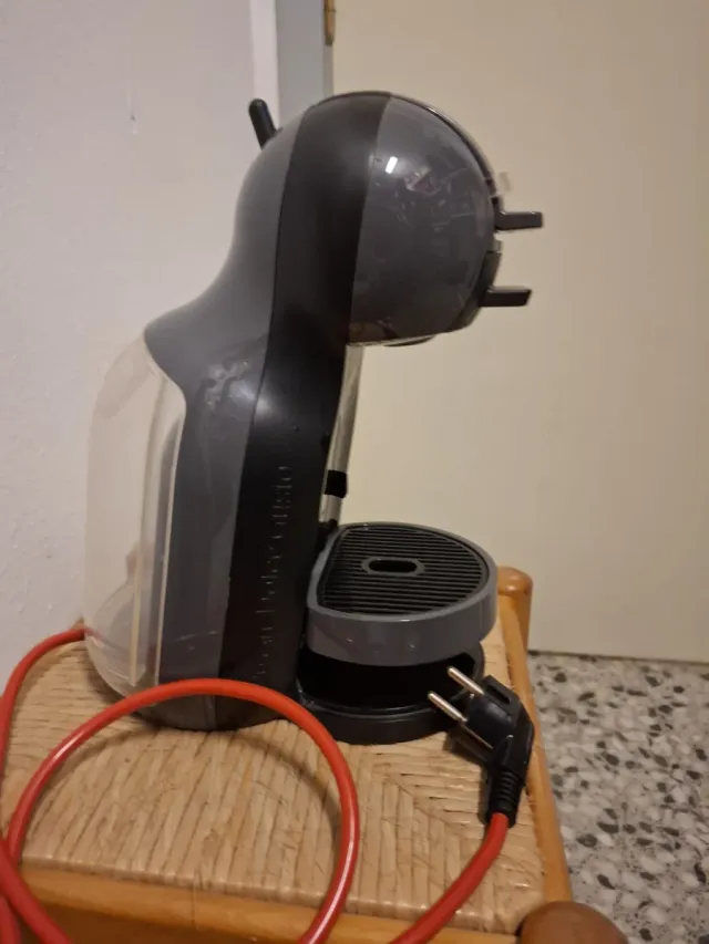 Cafetera Dolce Gusto Gris