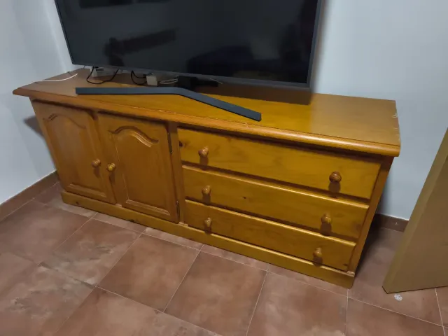 Mueble de salón de madera urge venta