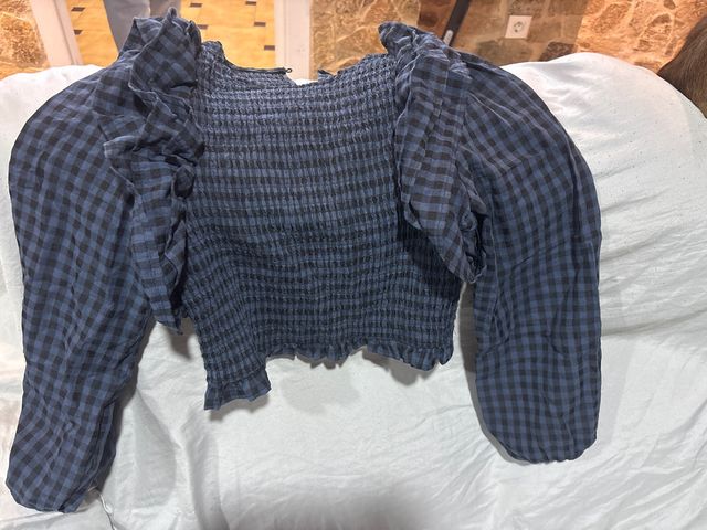 Blusa cuadros azul y negro
