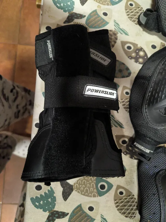 Conjunto coderas, rodilleras y muñequeras