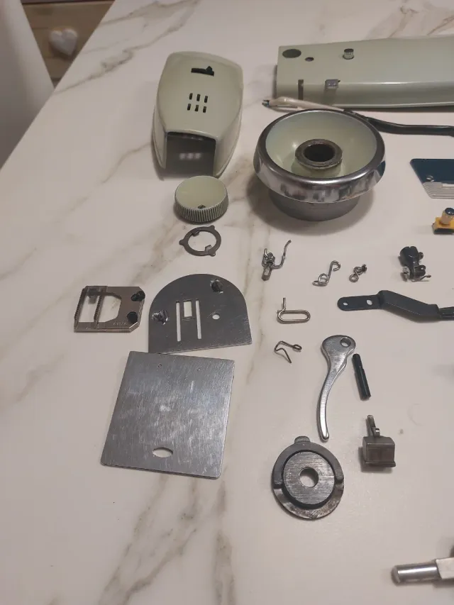 Maquina de coser Alfa Alfamatic 109