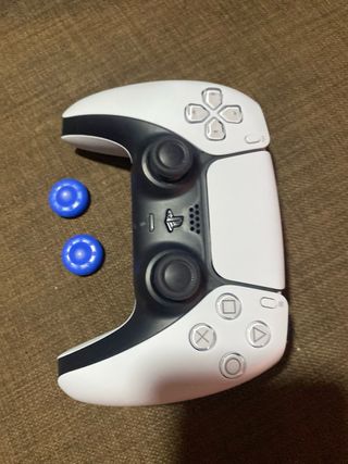 Sony Ps5 Blanca con garantía / 1 mando y fifa