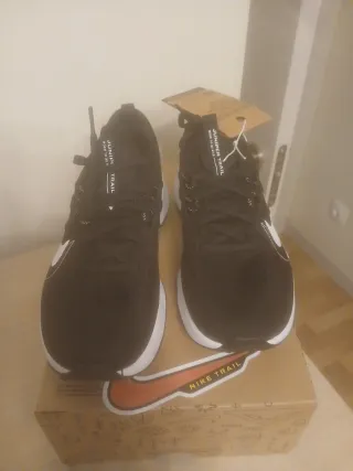 Zapatillas Nike Negras y Blancas