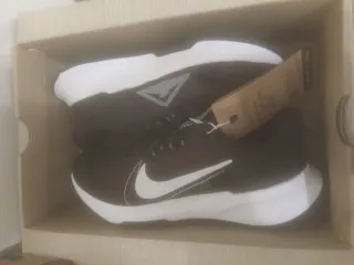 Zapatillas Nike Negras y Blancas