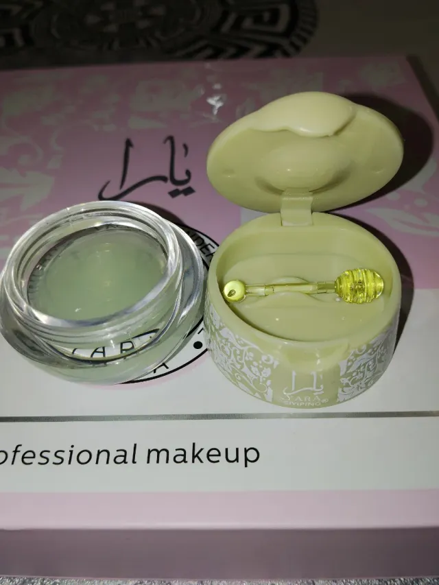 Bálsamo labial YARA