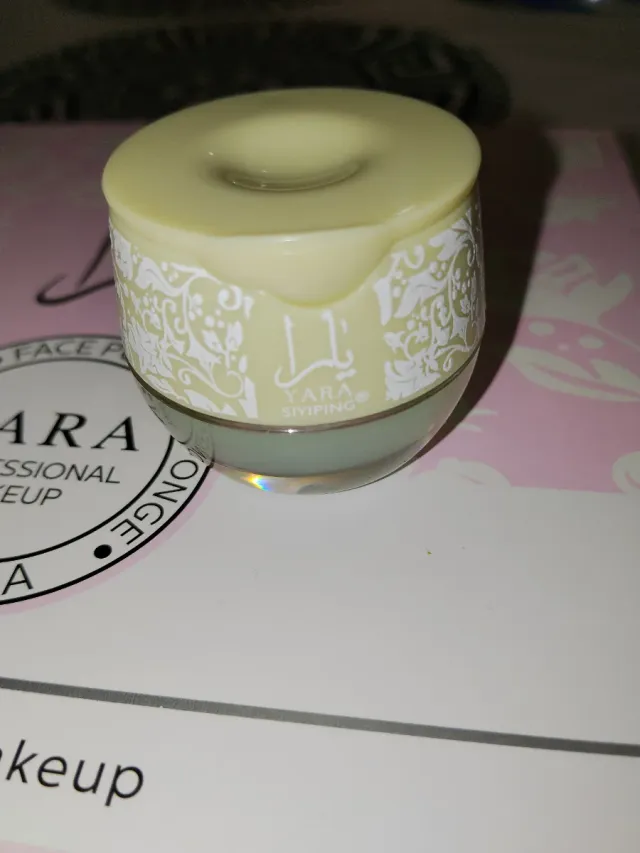 Bálsamo labial YARA