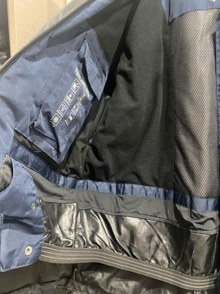 Chaqueta de hombre impermeable