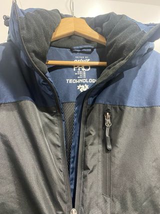 Chaqueta de hombre impermeable