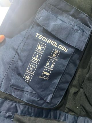 Chaqueta de hombre impermeable