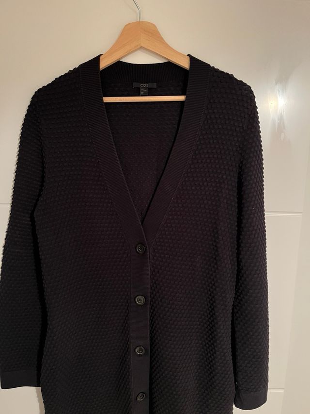 Chaqueta / Cárdigan COS azul marino texturizada