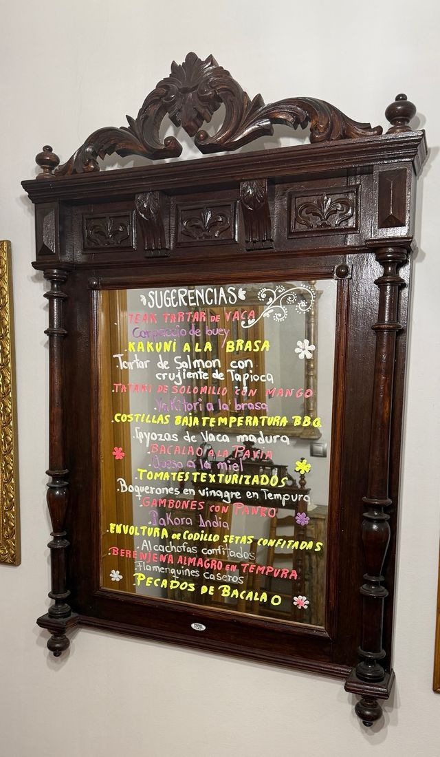 Espejo antiguo madera tallada