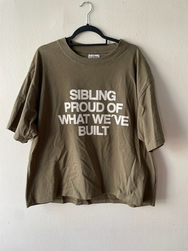 Camiseta Sibling Concept