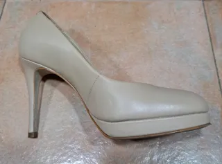 Zapatos de piel para mujer color beige