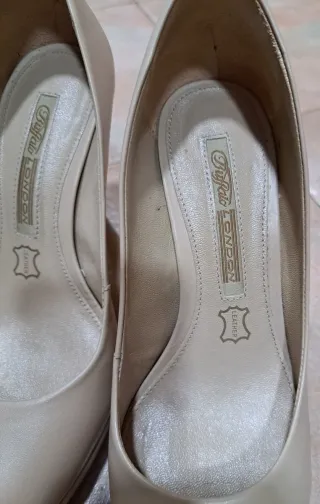 Zapatos de piel para mujer color beige