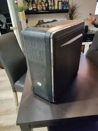 Caja Ordenador Cooler Master