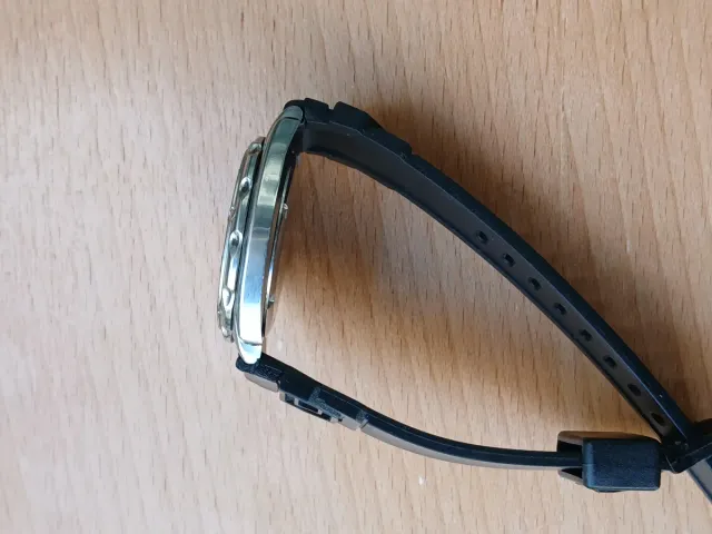 Reloj Citizen Cuarzo Diver Vintage WR 100