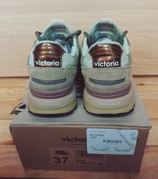 Victoria Basket Luna Nylon y Serraje