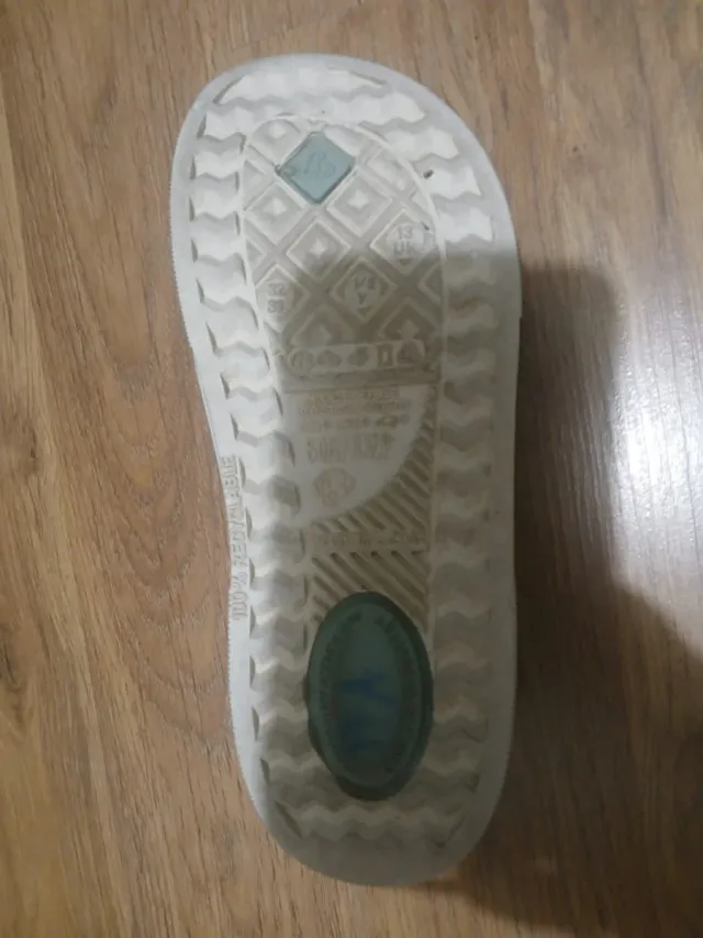 Crocs barefoot. Marca Boatilus verde menta n°32/33