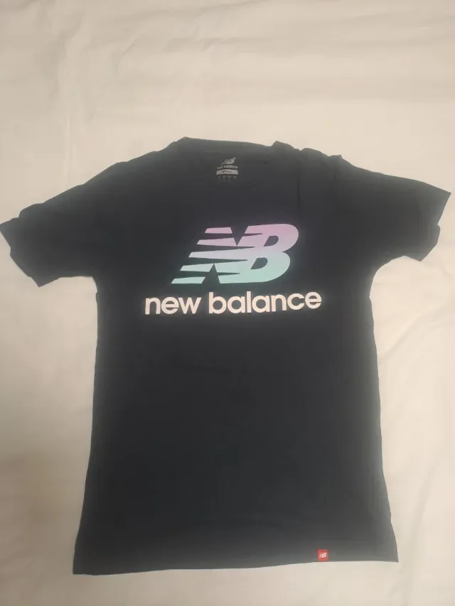 Camiseta New Balance Talla S Logo Degradado