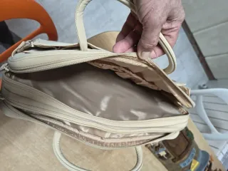 Maletín Beige Multifunción