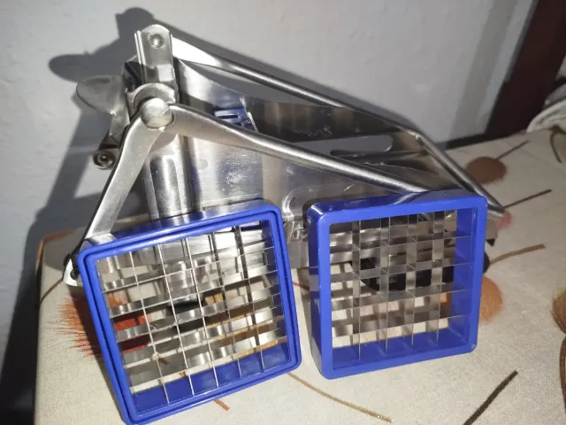 Cortador de Patatas Metal y Plástico