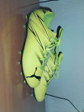 Botas de taco fútbol Puma
