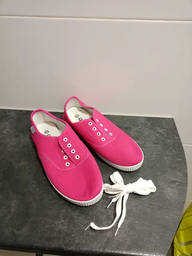 Zapatillas playeras rosas sin estrenar Talla 38