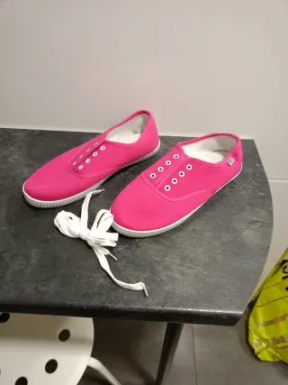 Zapatillas playeras rosas sin estrenar Talla 38