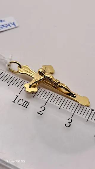 Cruz de oro 18k