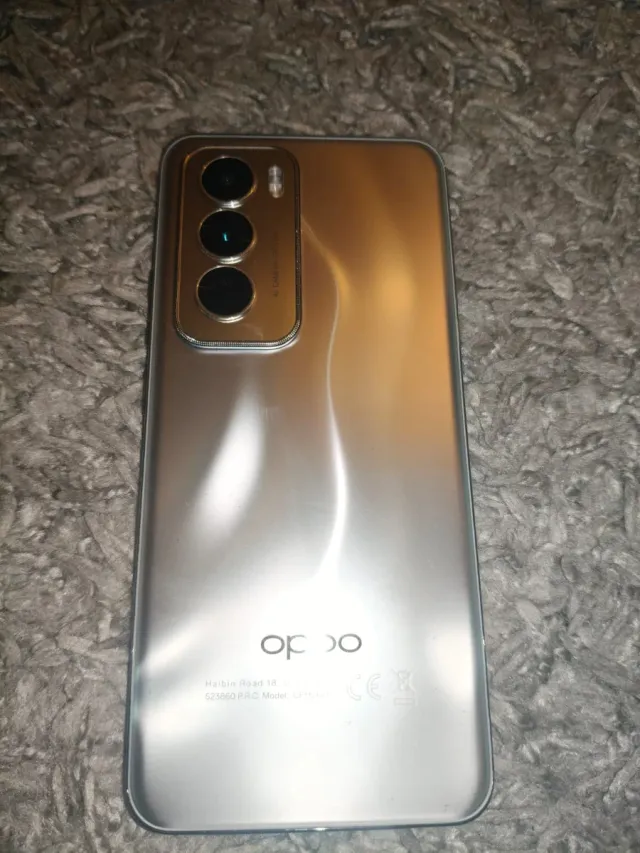 Oppo Reno 12 5G , 12 Ram