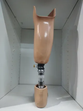 Prótesis pierna derecha Ottobock