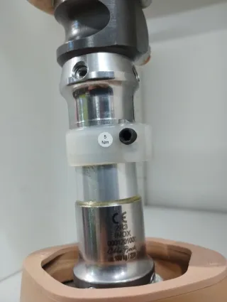 Prótesis pierna derecha Ottobock