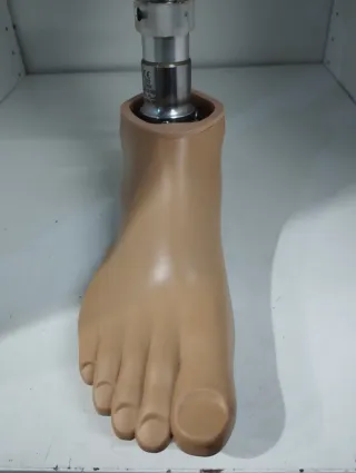 Prótesis pierna derecha Ottobock