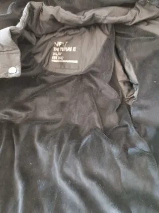 Anorak larga  capucha negra