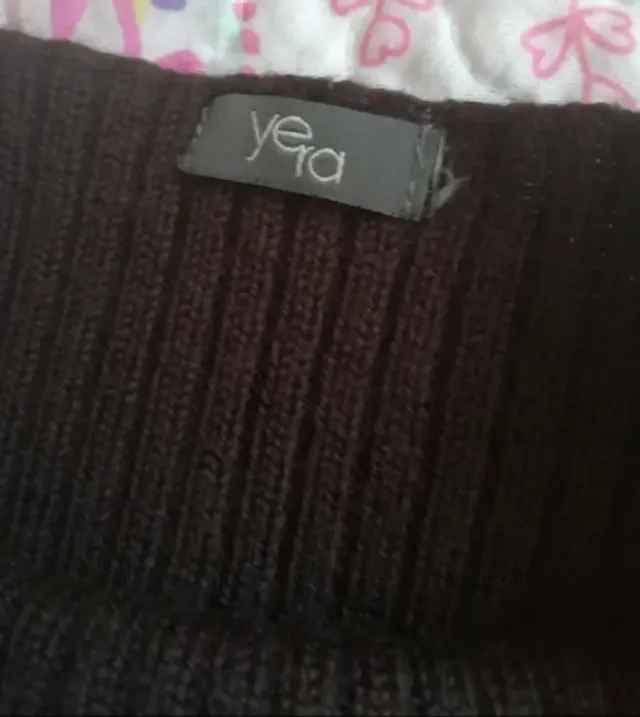 Jersey Yera canalé marrón y dorado