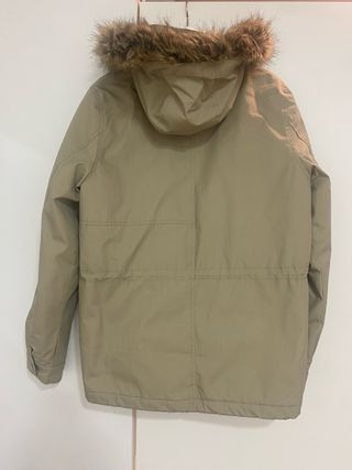 Parka Volcom Beige con Capucha y Bolsillos