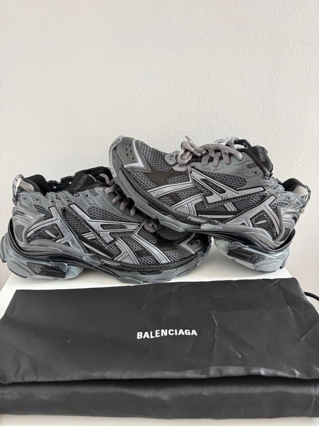 Balenciaga Runner Talla 44 Negro/Gris
