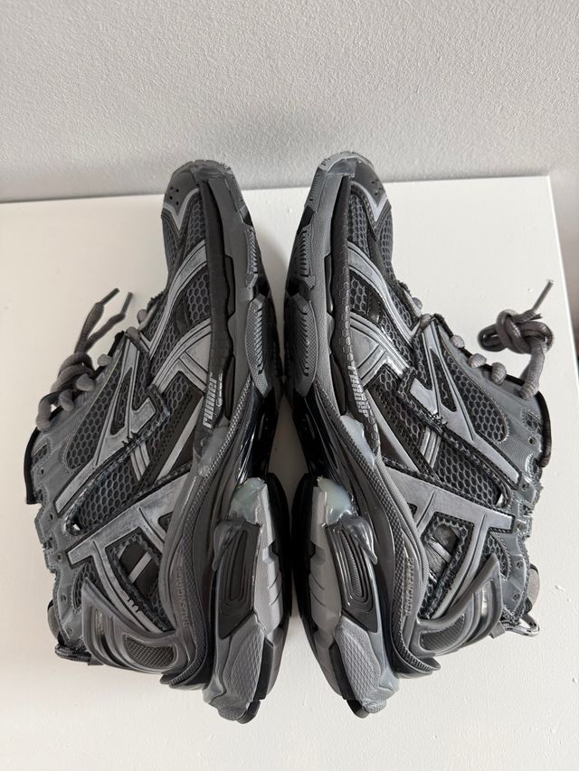 Balenciaga Runner Talla 44 Negro/Gris