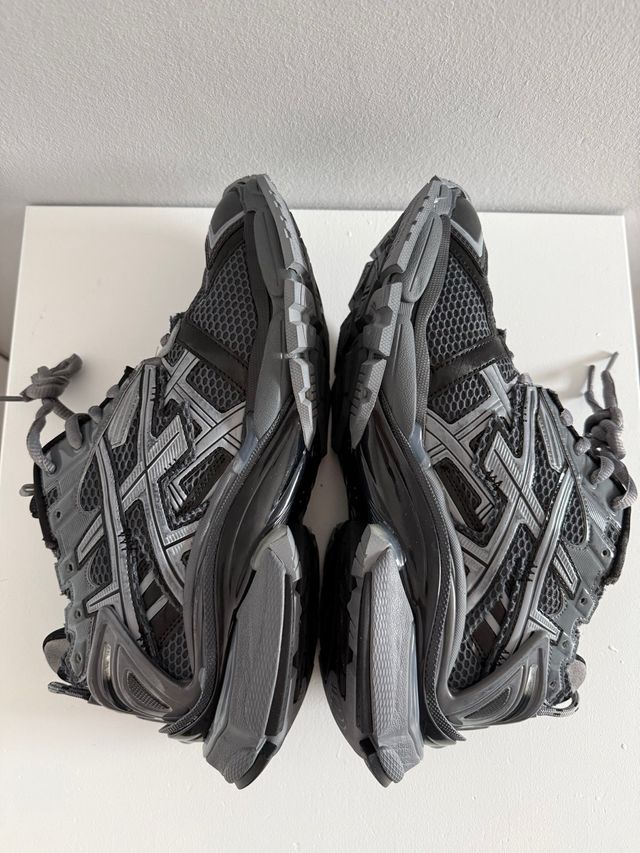 Balenciaga Runner Talla 44 Negro/Gris