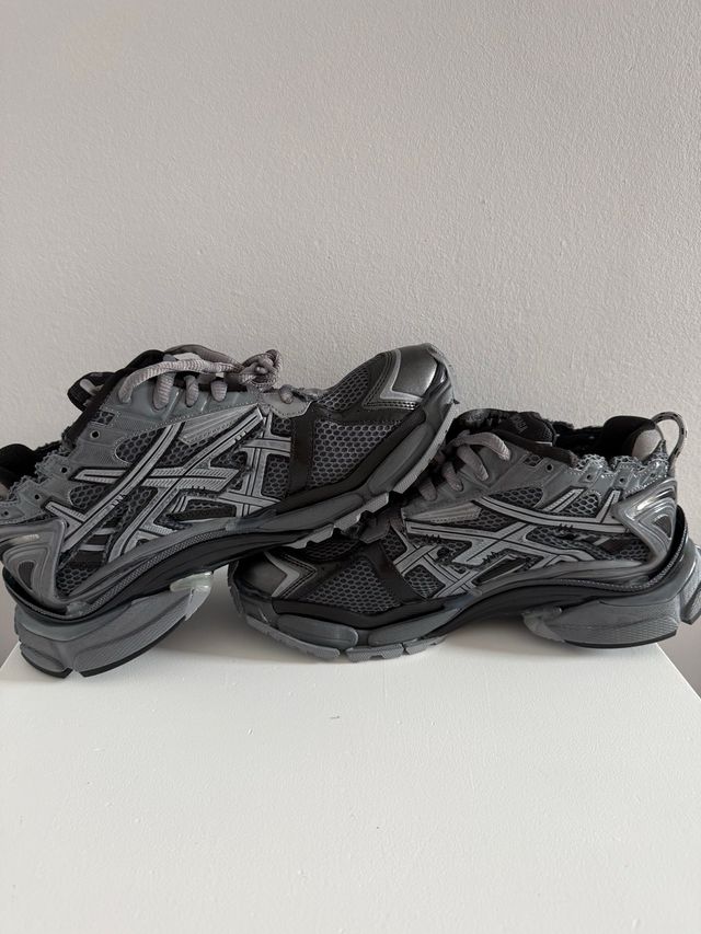 Balenciaga Runner Talla 44 Negro/Gris