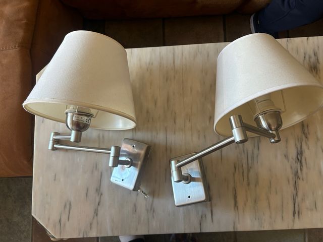 2 Apliques de pared plateados