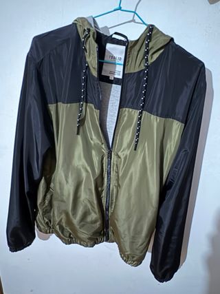 Chaqueta Cortavientos Hombre Verde y Negra
