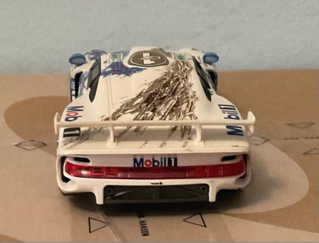 Scalextric Porsche 911 GT1