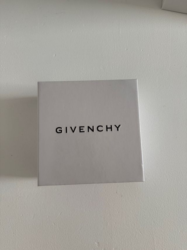 Pulsera Givenchy con piedras azul y plata