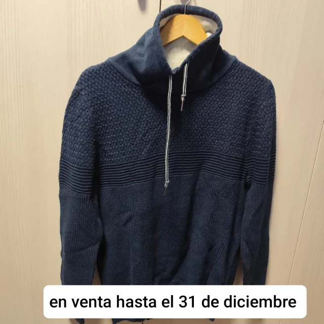 Jersey hombre cuello alto azul