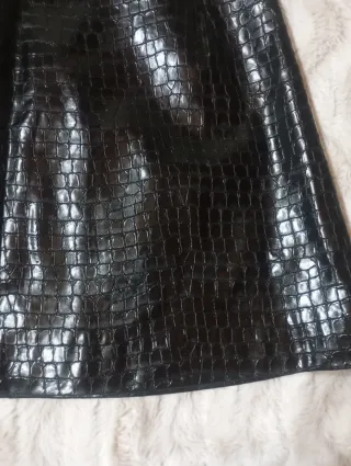 Gonna finta pelle pitonata nera XS