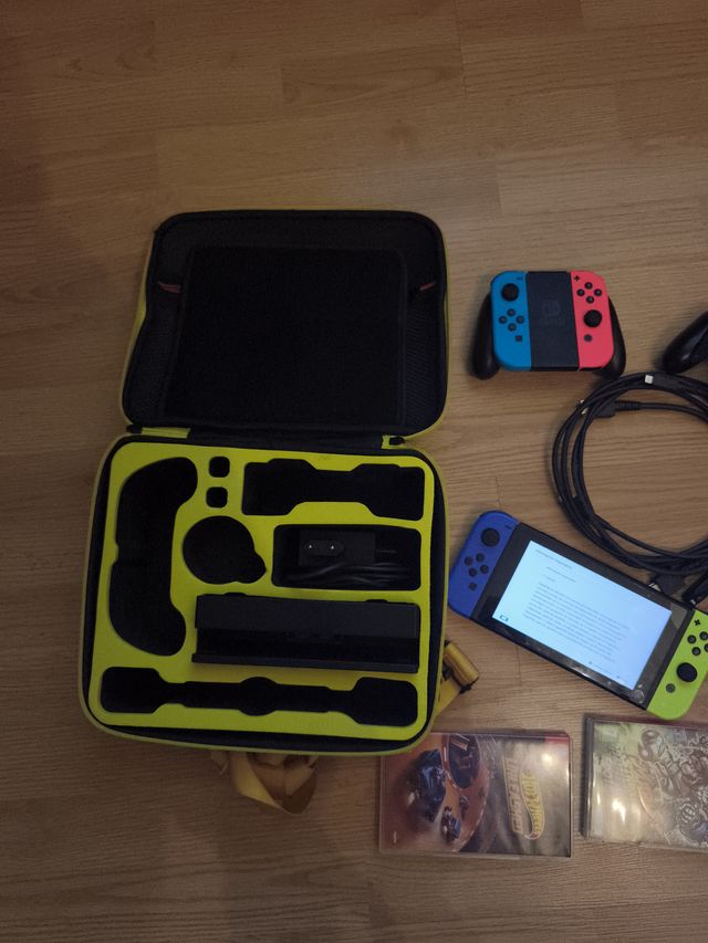 Nintendo Switch Azul/Rojo + Accesorios