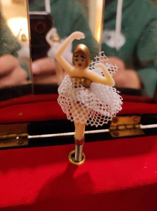 Portagioie carillon nero con decorazioni dorate