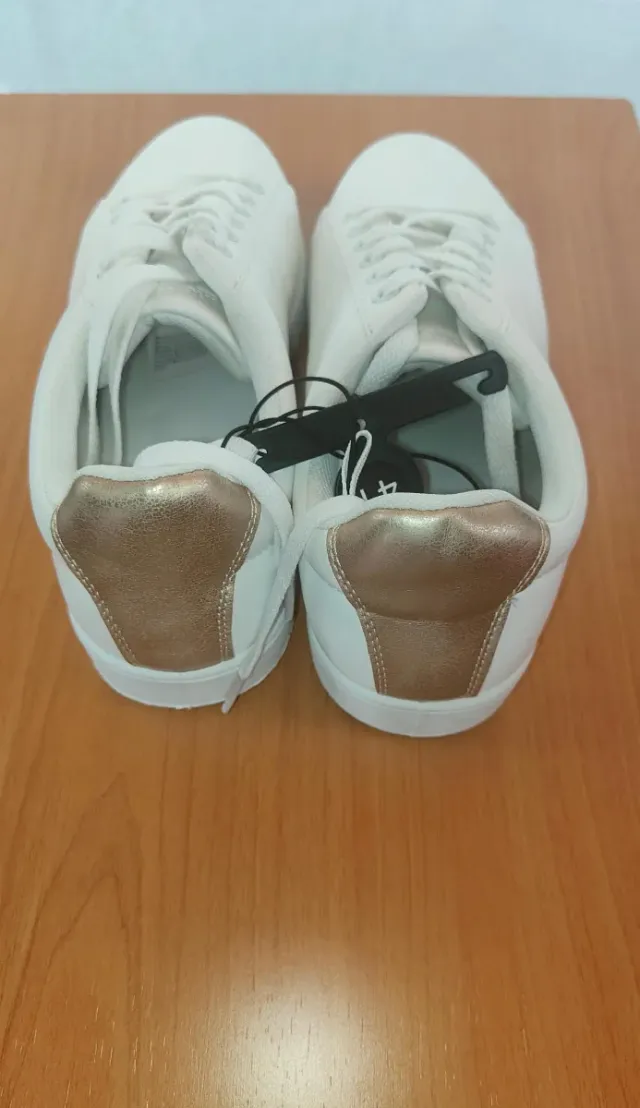 Zapatillas blancas talla 41