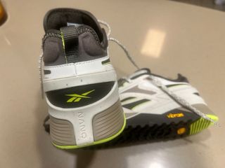 Zapatillas NANO Reebok Adventure suela vibran